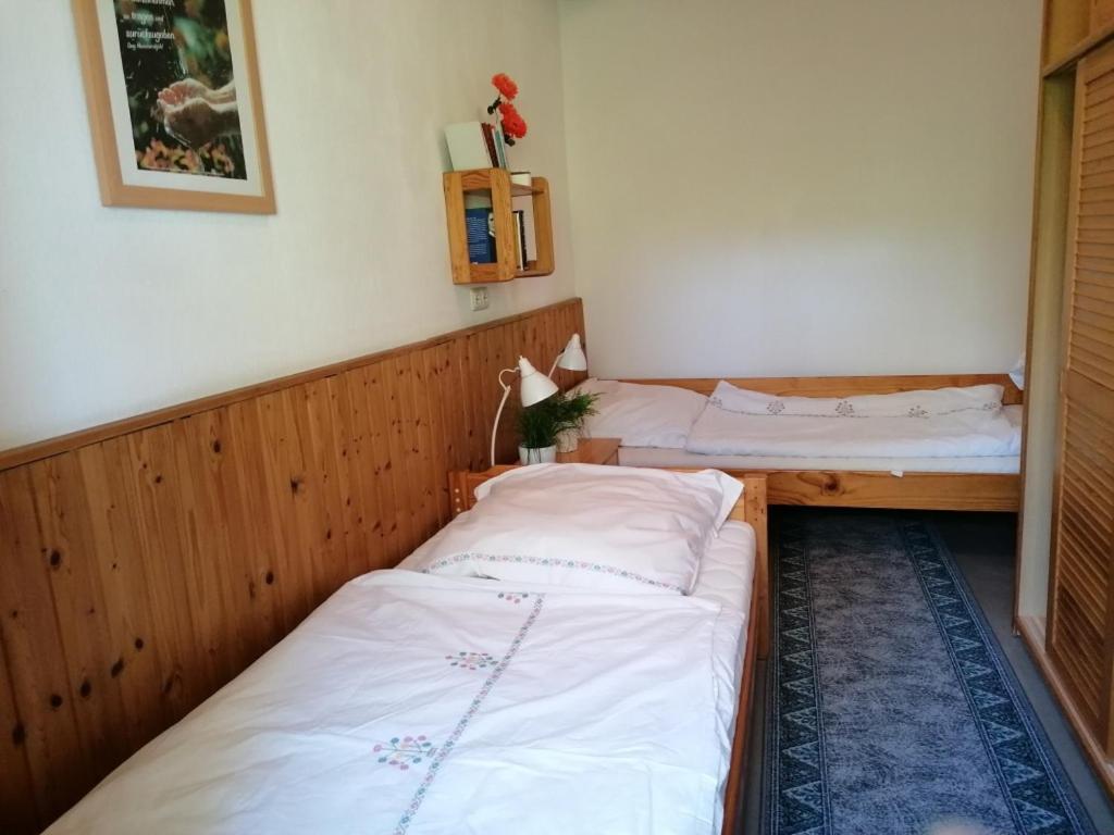 Ruestzeitenheim Sonnenschein Saalburg Phòng bức ảnh
